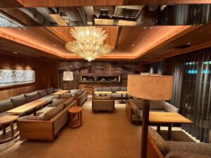ファブリックU24 （FABRIC LOUNGE ROPPONGI U24）